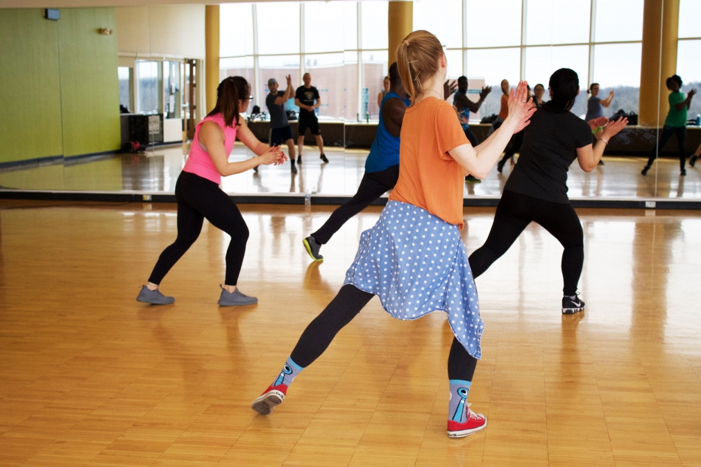 En julio, se mantienen las actividades deportivas de zumba y taichí