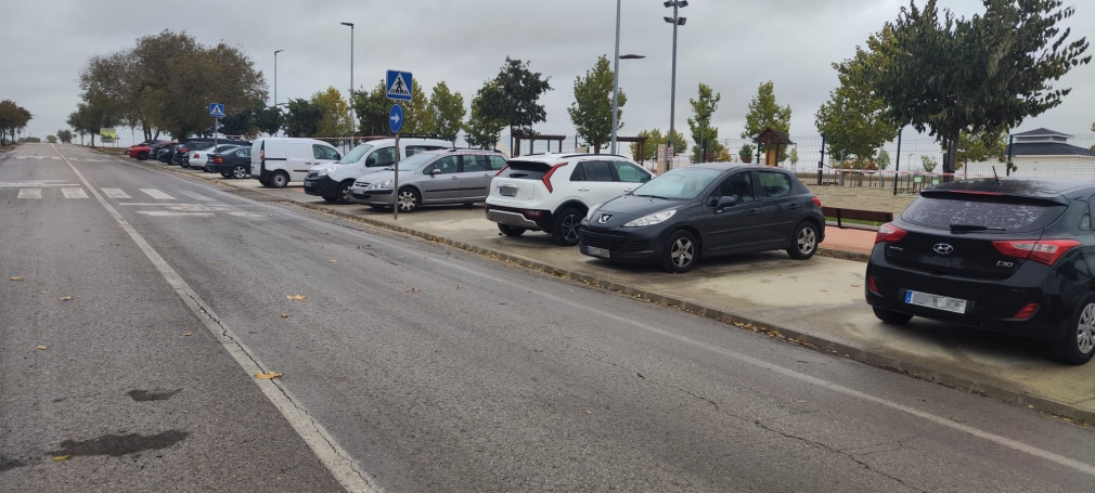 Llamamiento a despejar el aparcamiento de la calle Torrelaguna