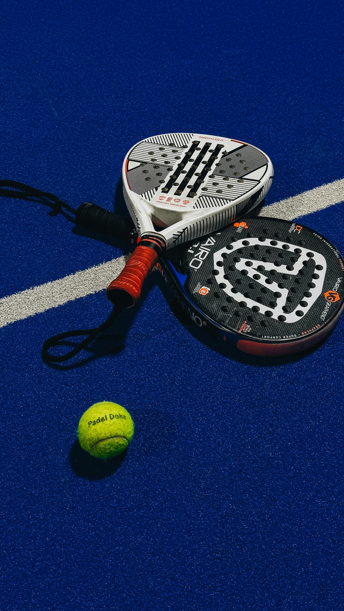 El Ayuntamiento de Quer firma un convenio con el Club de Pádel para impulsar la actividad deportiva setera