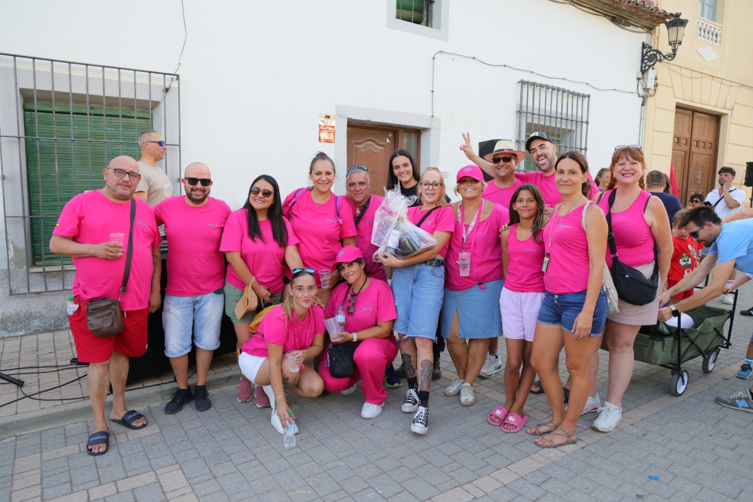 Quer cierra nueve días de fiestas marcados por la participación y la recuperación del ambiente de peñas