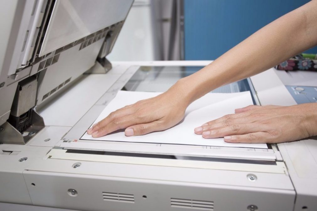 En marcha un servicio de fotocopias municipal para ayudar a estudiantes con brecha digital