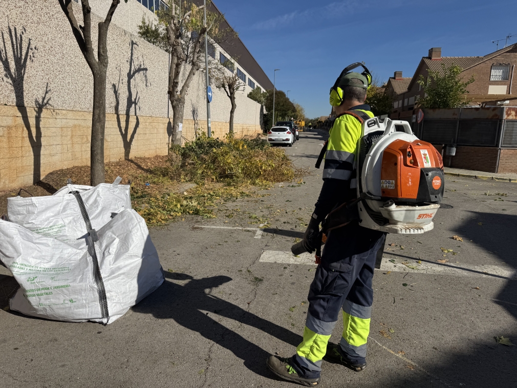 Comienzan los trabajos de poda en Quer