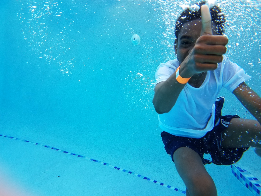 Este verano también habrá cursillos de natación en la Piscina Municipal