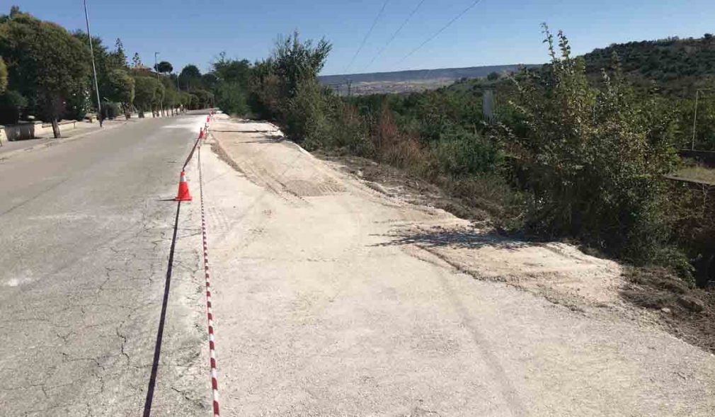 En marcha obras de adecuación del lateral sur en el Paseo de la Virgen Blanca