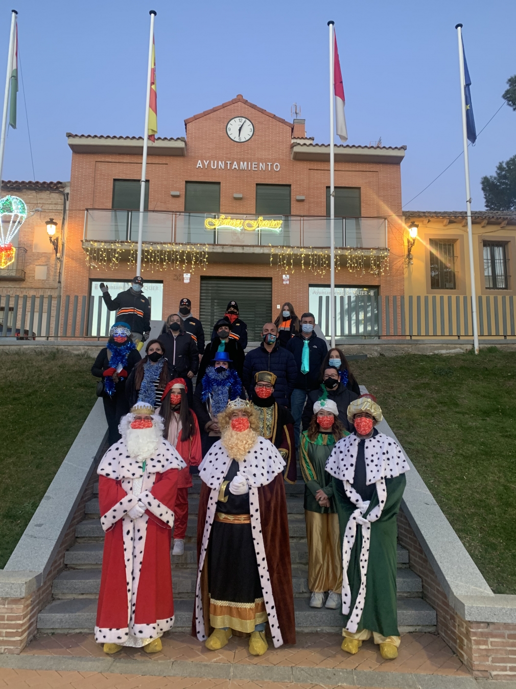 Los Reyes Magos han hecho el esfuerzo de visitar a los niños de Quer casa por casa