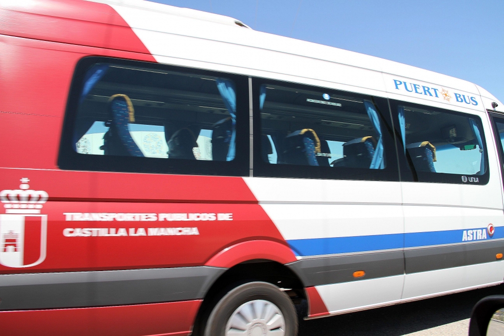 Desde mañana, cambio de ubicación en las paradas de autobús de Quer